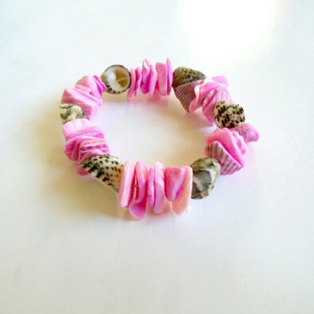 Pink seashell bracelet